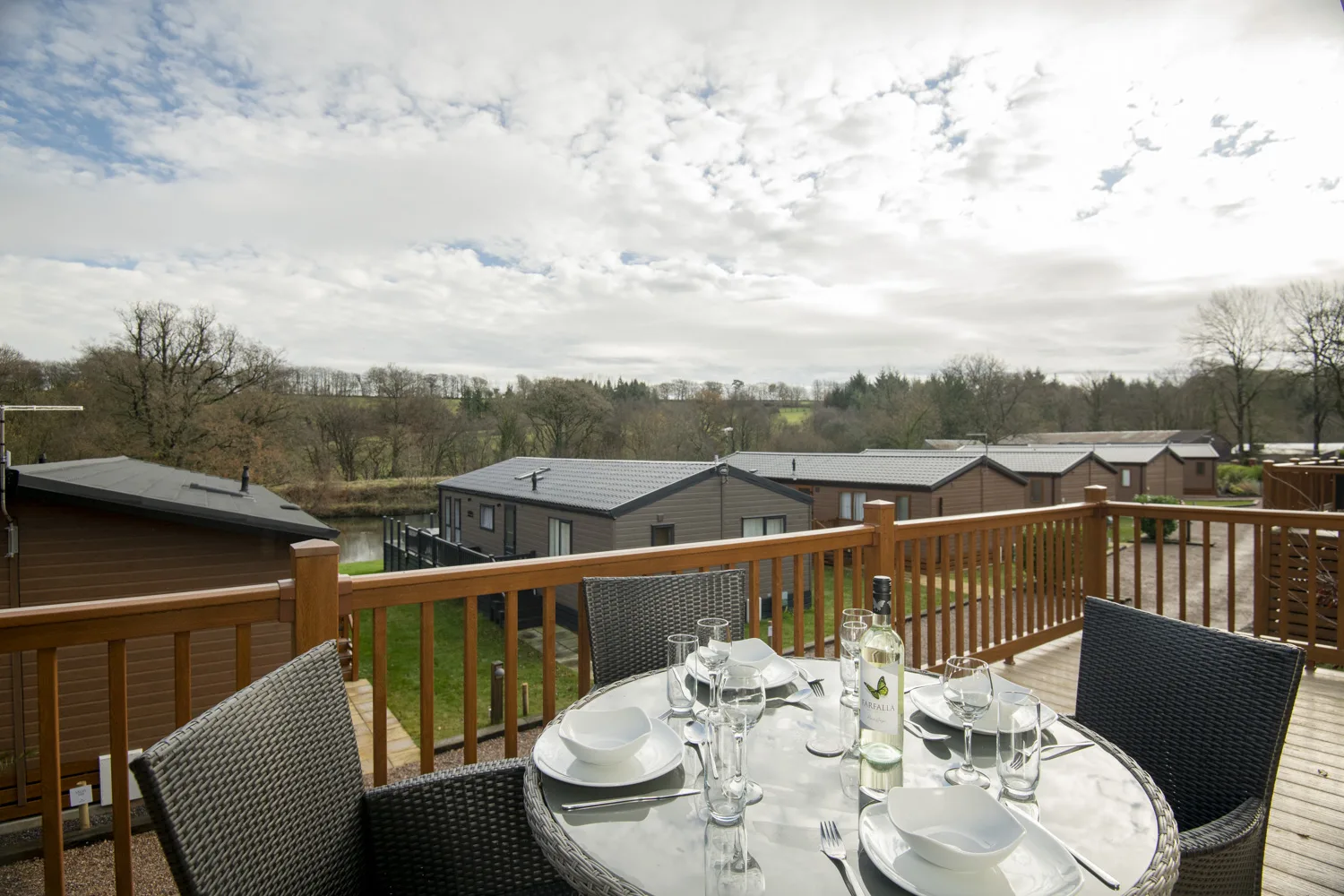 Lake Lodge 1 - External View