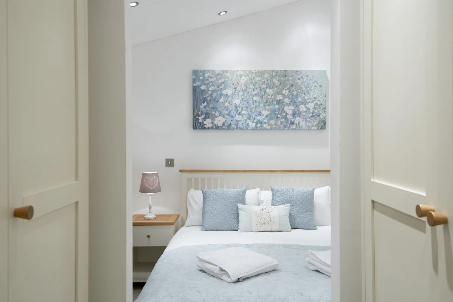 Lake Lodge 3 - Bedroom