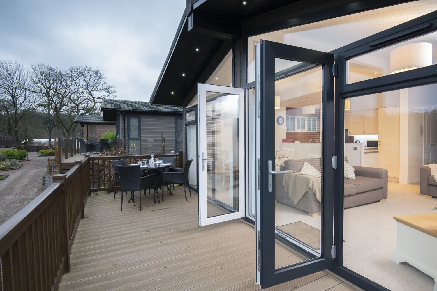 Lake Lodge 3 - External View