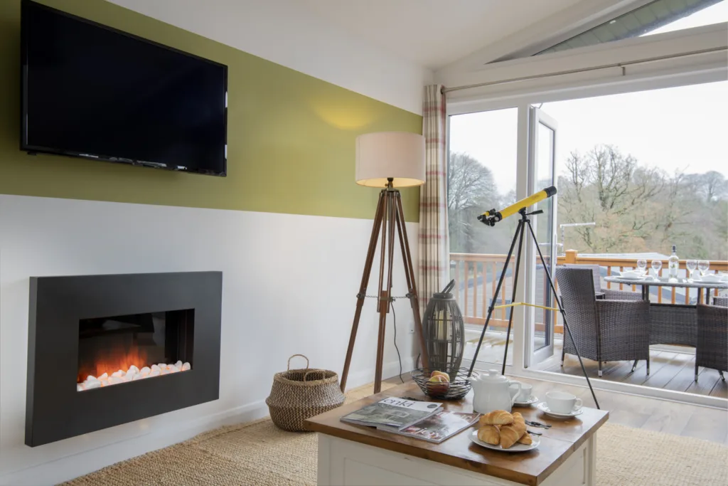 Dragonfly Lodge Lounge view