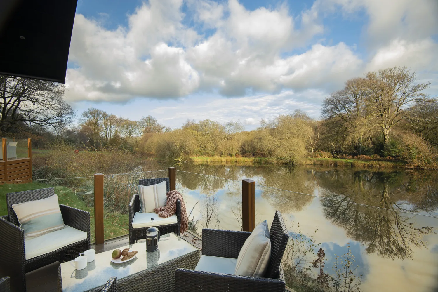 Waters Edge Lodge - Lakeview