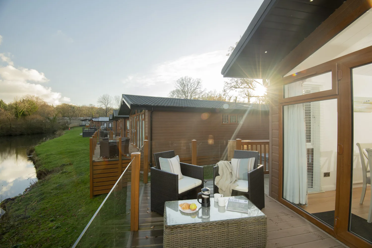 Waters Edge Lodge - Exterior view