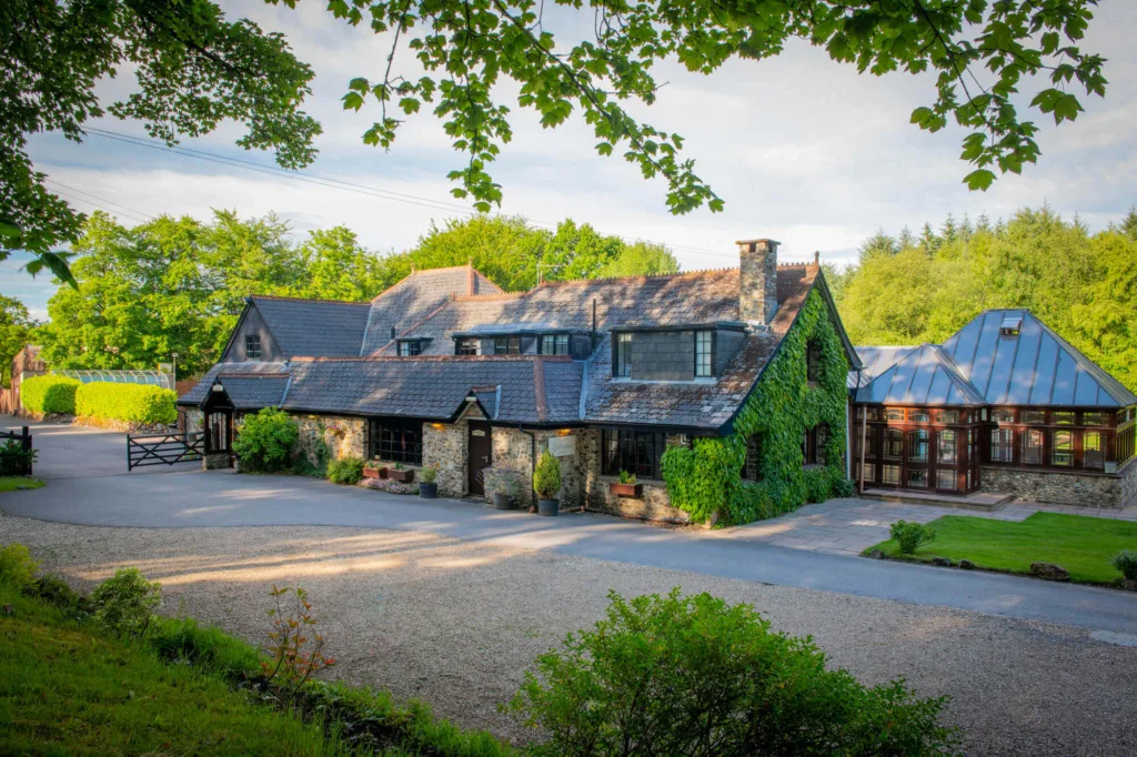 The main house at Lakeview Manor