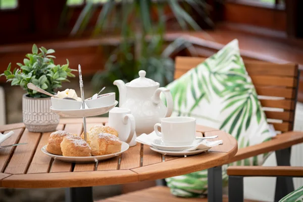 Afternoon Devon cream tea