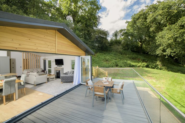 Luxury Holiday Lodges & Hotel in Devon | Lakeview Manor