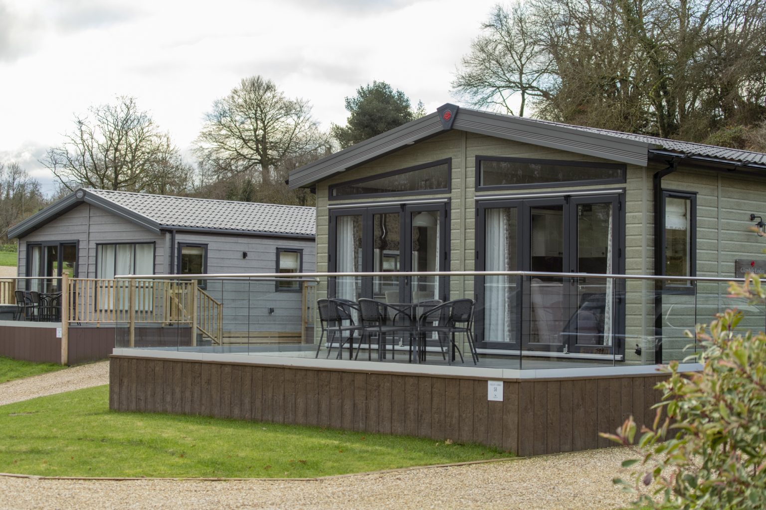 Valley Lake View 3 bedroom Lodge (Sleeps 6) pet friendly Lakeview Manor